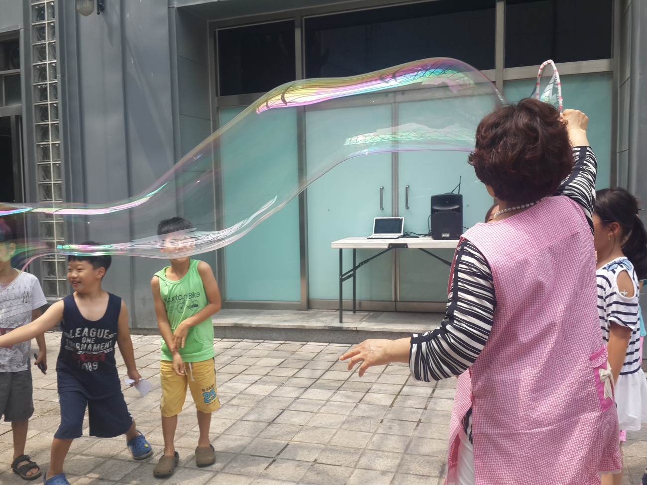 20140712_135215.jpg : 2014년 7월 12일 행사사진 (버블놀이)