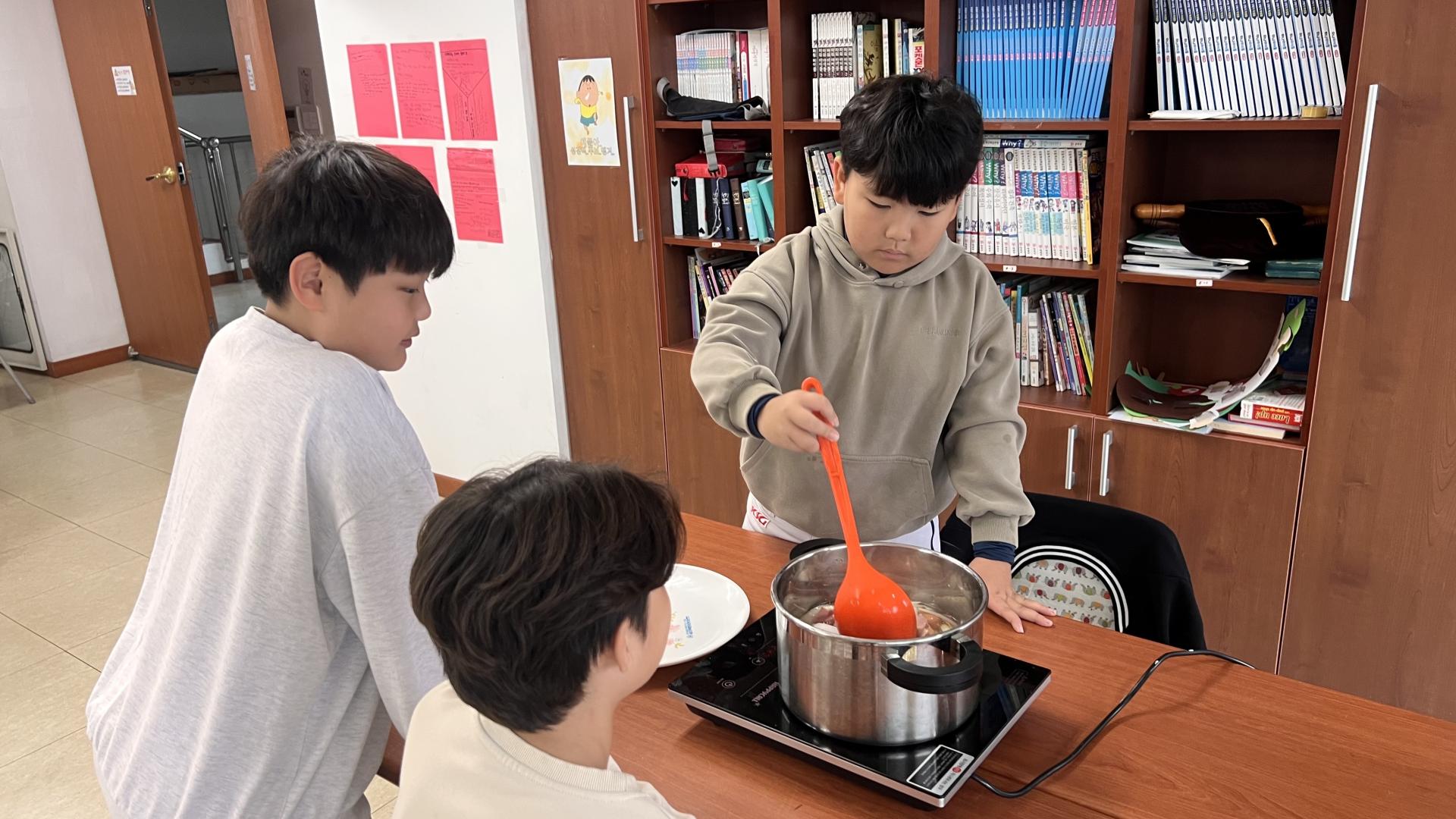 후암교회 초등부-2025.10.26 초등부&교회야놀자(3)-72953436108.jpg